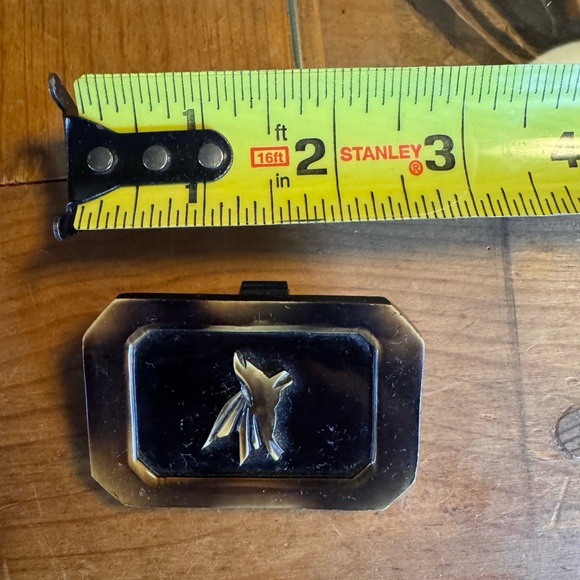 Vintage Bird Belt Buckle | Plastic Novelty Buckle | Gold Tone Inlay - Picture 4 of 4